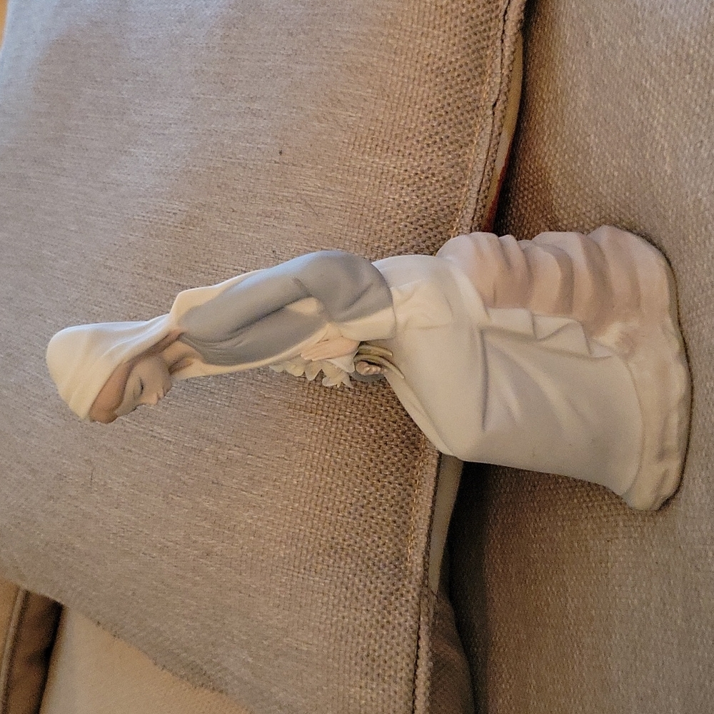 Lladro porcelain figurine Lady Span